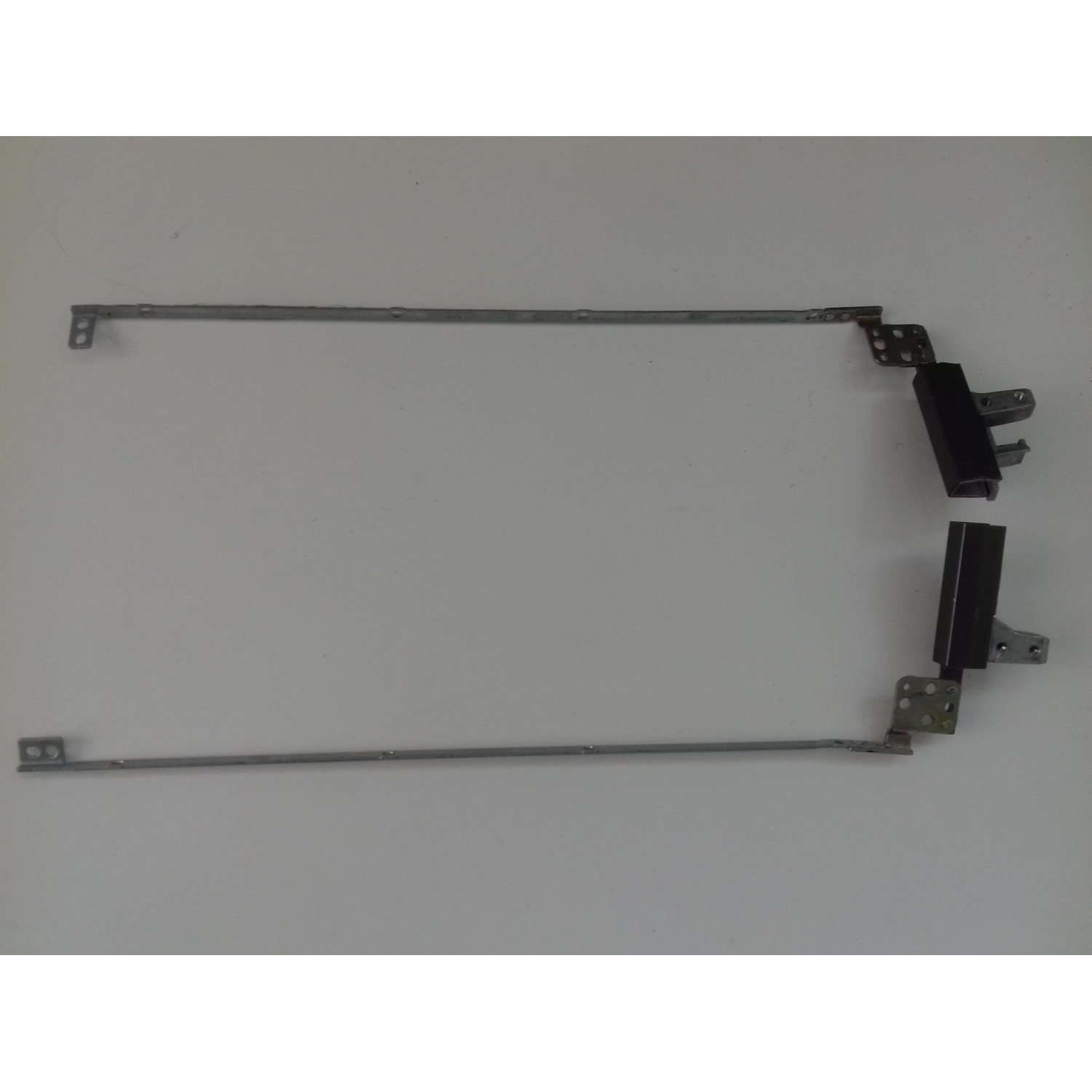 Set balamale cu sine si capace balamale HP ProBook 6570b